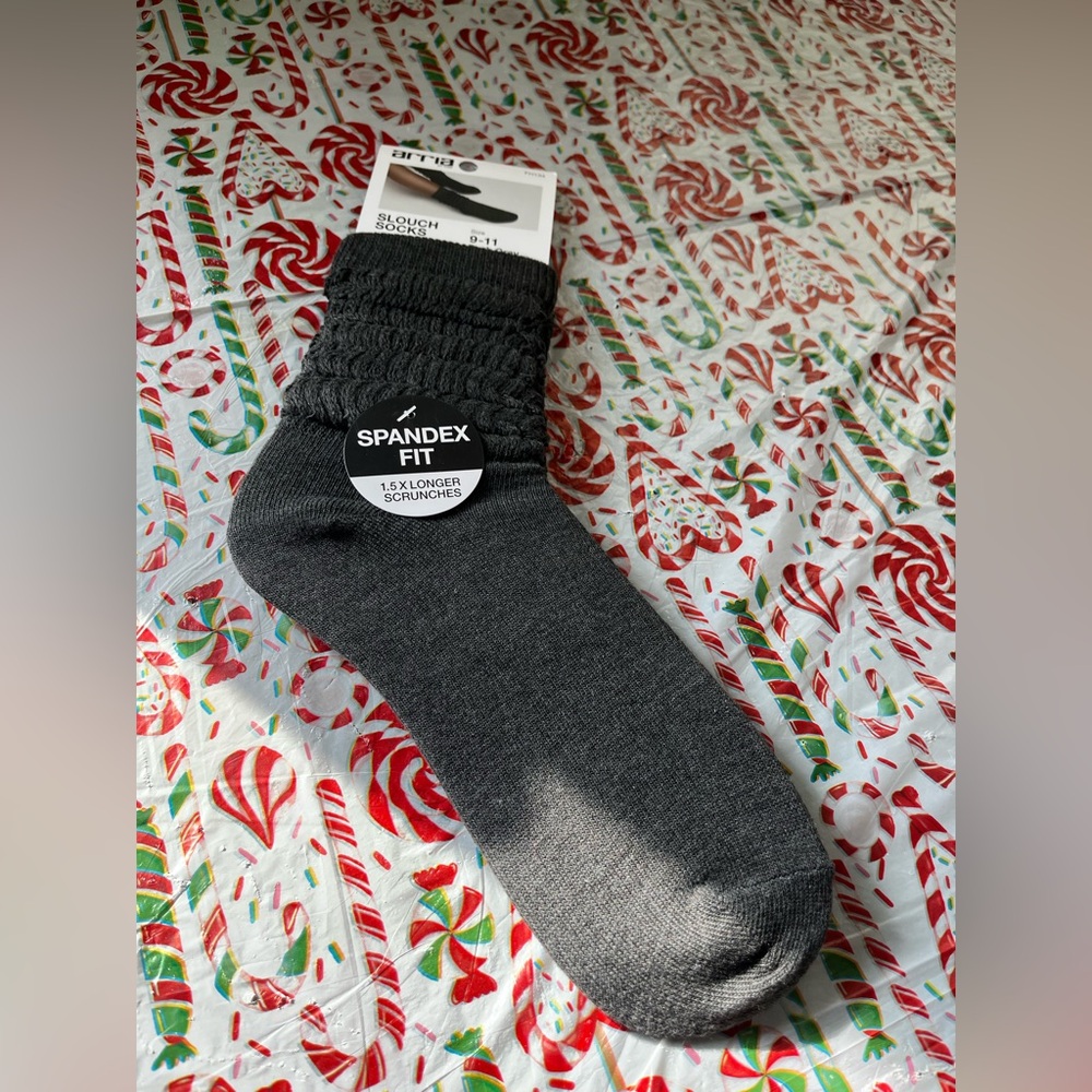 Arria Slouch Socks